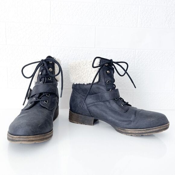 JustFab Feven Womens Lace Up Buckle Faux Fur Bootie Boots Black 5.5 - Picture 2 of 8